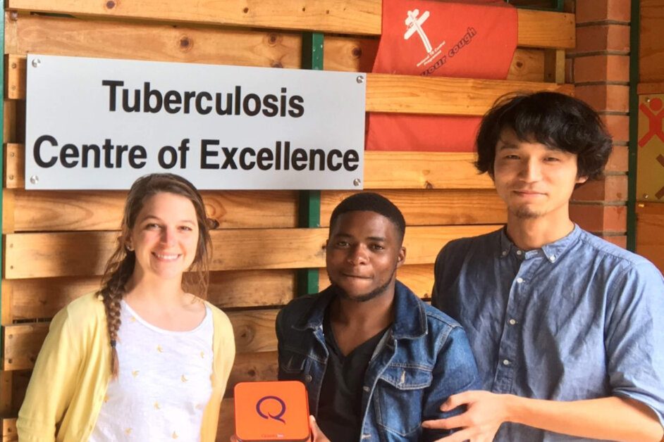 DiNardo Team at work at the Tuberculosis Center of Excellence